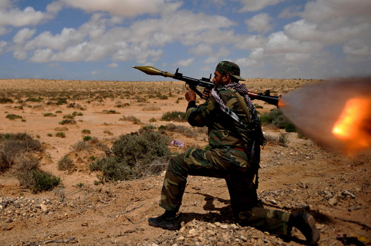 http://www.onur-coban.com/wp-content/uploads/2011/04/onur-coban-libya-frontline-17.jpg